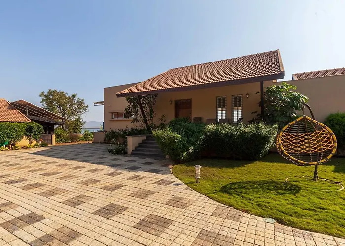 Luna Villa By Stayvista - Lakeside Charm With Terrace, Lush Lawn & Modern Decor Nashik